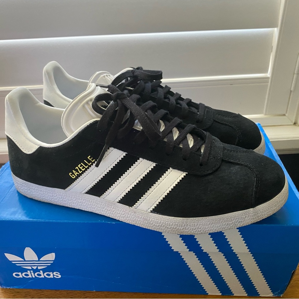 adidas Gazelle Foundation Sneaker in Black & White & Gold Metallic